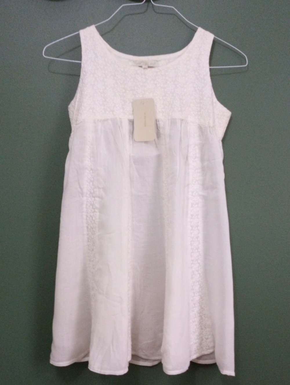 White Sleeveless Girl's Embroidered Sundress